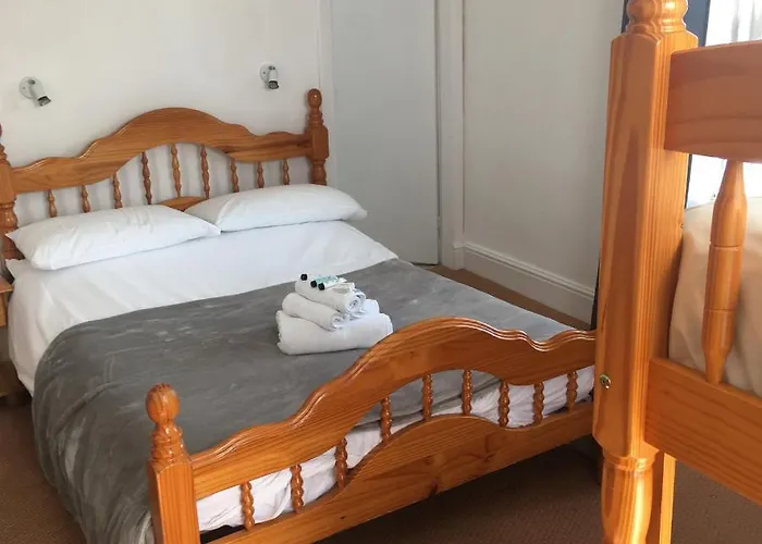 Oak Alyn Hotel